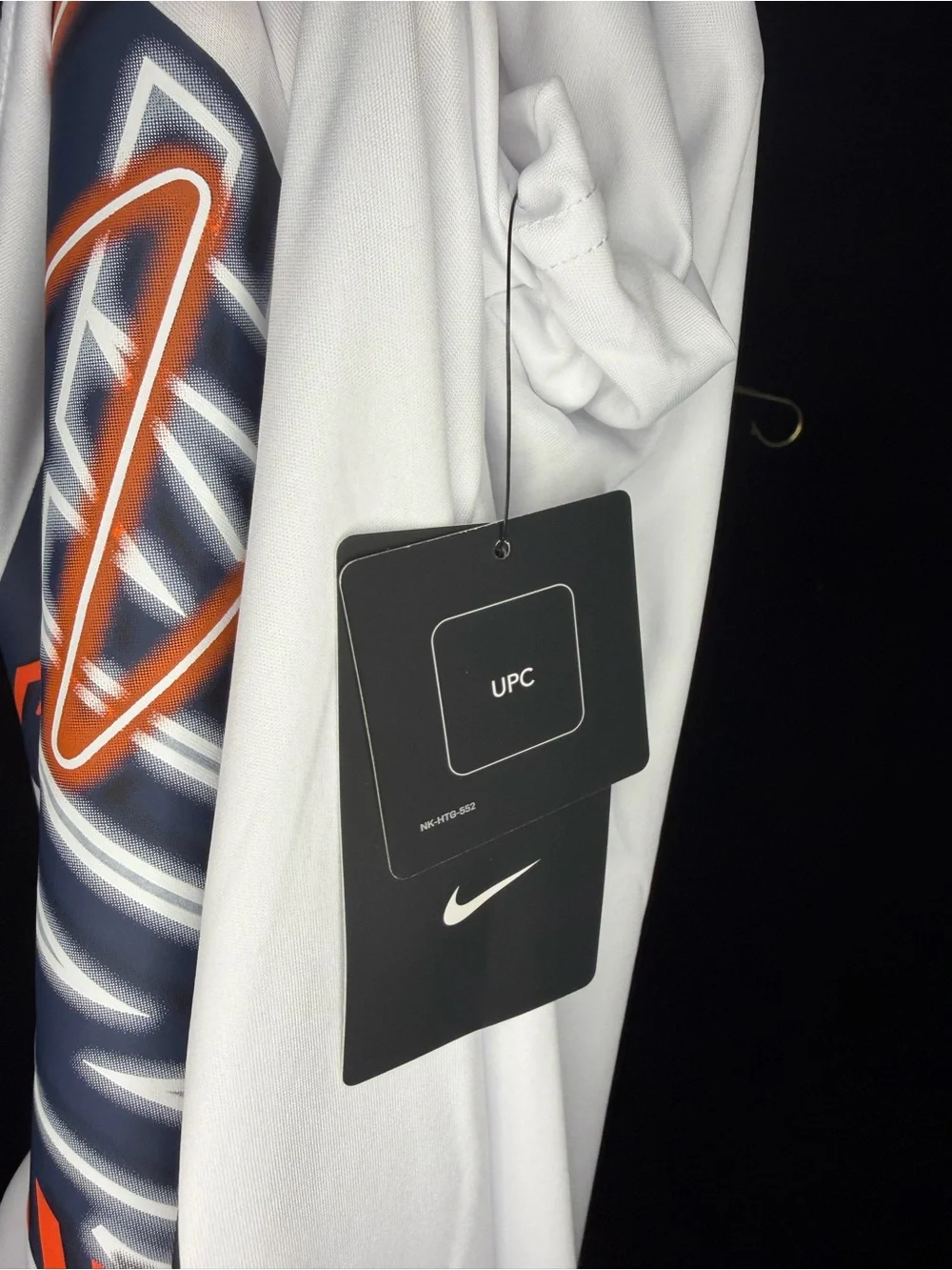 Nike White Short-Sleeve Tee with Navy and Orange Graphic 0401